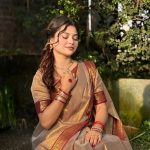 অরিজিনাল লামা সিল্ক শাড়ি ব্লাউজ
